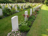 NL, Overijssel, Rijssel-Holten, Canadian Cemetery 3, Saxifraga-Foto Fitis-Sytske Dijksen